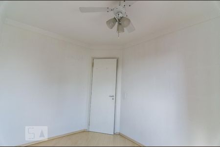 Quarto 2 de apartamento para alugar com 2 quartos, 55m² em Vila Bertioga, São Paulo