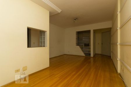 Sala de apartamento para alugar com 3 quartos, 67m² em Cambuci, São Paulo