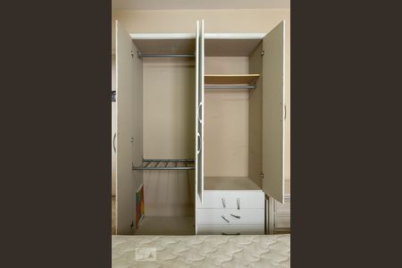 Quarto de apartamento para alugar com 1 quarto, 46m² em Indianópolis, São Paulo