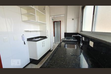 Cozinha de apartamento para alugar com 3 quartos, 82m² em Alto da Lapa, São Paulo