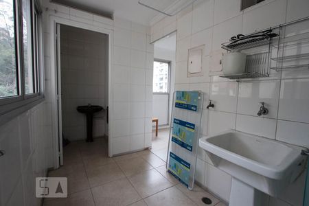 area de serviço de apartamento à venda com 2 quartos, 80m² em Vila Andrade, São Paulo