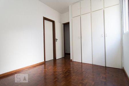 Suíte de apartamento para alugar com 3 quartos, 88m² em Santo Antônio, Belo Horizonte