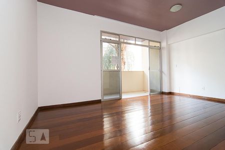 Sala com Varanda de apartamento para alugar com 3 quartos, 88m² em Santo Antônio, Belo Horizonte