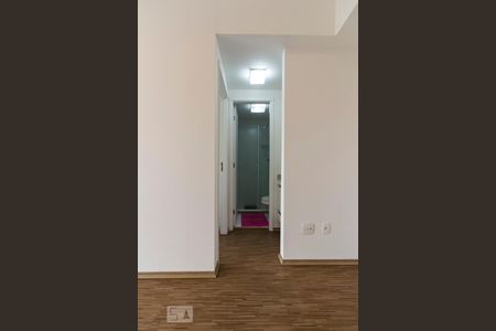 Corredor dos quartos  de apartamento para alugar com 1 quarto, 50m² em Vila Gomes Cardim, São Paulo