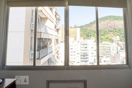 Vista Janela da Sala - 1 de apartamento para alugar com 1 quarto, 44m² em Botafogo, Rio de Janeiro