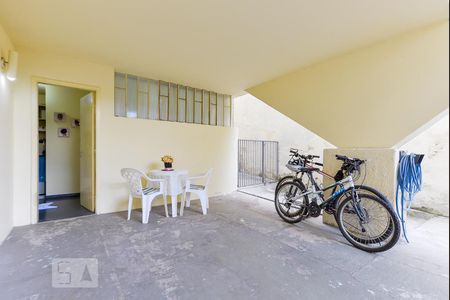 Garagem de apartamento para alugar com 1 quarto, 30m² em Sumaré, São Paulo