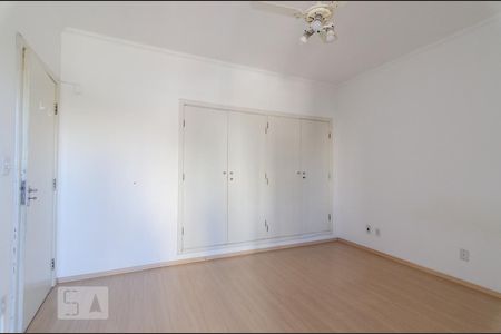 Quarto 2 de apartamento para alugar com 2 quartos, 113m² em Vila Itapura, Campinas