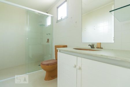 Banheiro de apartamento para alugar com 1 quarto, 47m² em Vila Congonhas, São Paulo