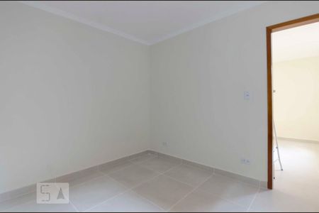 Quarto 2 de casa para alugar com 2 quartos, 70m² em Vila Baruel, São Paulo