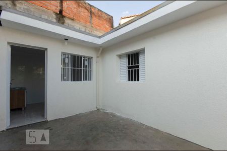 Quintal de casa para alugar com 2 quartos, 70m² em Vila Baruel, São Paulo