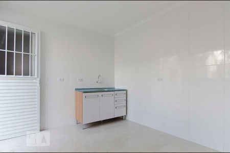 Cozinha de casa para alugar com 2 quartos, 70m² em Vila Baruel, São Paulo