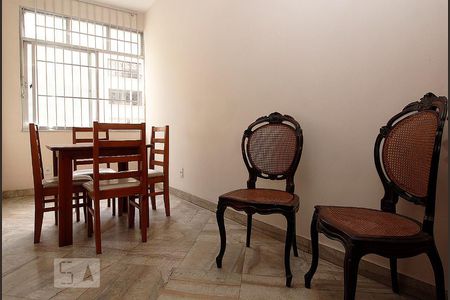 Sala. de apartamento para alugar com 3 quartos, 125m² em Copacabana, Rio de Janeiro