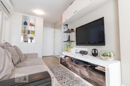 Sala de apartamento para alugar com 1 quarto, 51m² em Jardim Aeroporto, São Paulo