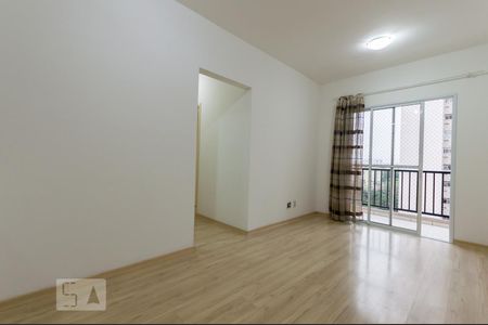 Sala de apartamento para alugar com 3 quartos, 65m² em Umuarama, Osasco