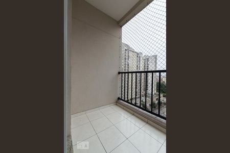 Varanda de apartamento para alugar com 3 quartos, 65m² em Umuarama, Osasco