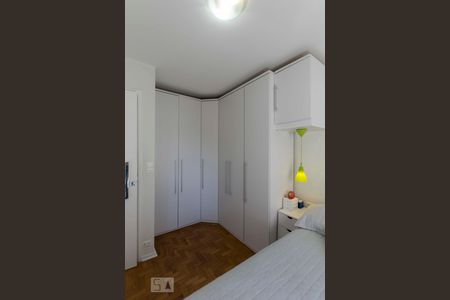 Quarto (Armários) de apartamento para alugar com 1 quarto, 45m² em Cambuci, São Paulo