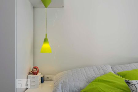 Quarto (Lustre) de apartamento para alugar com 1 quarto, 45m² em Cambuci, São Paulo