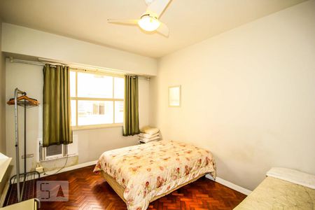 Quarto 1 de apartamento à venda com 3 quartos, 136m² em Copacabana, Rio de Janeiro