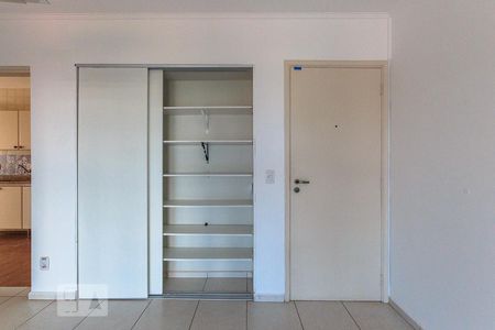 Sala de apartamento à venda com 3 quartos, 77m² em Jardim Flamboyant, Campinas