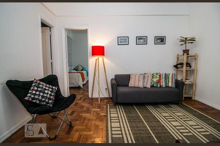 Detalhes sala de estar de apartamento à venda com 3 quartos, 90m² em Flamengo, Rio de Janeiro