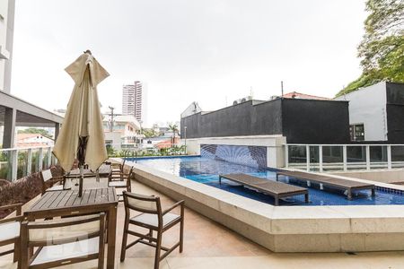 Piscina - Condomínio de apartamento à venda com 2 quartos, 57m² em Jardim das Acácias, São Paulo