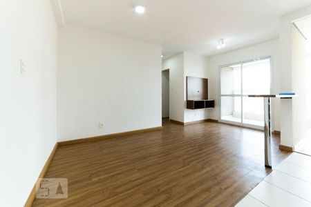 Sala de apartamento para alugar com 2 quartos, 57m² em Jardim das Acácias, São Paulo