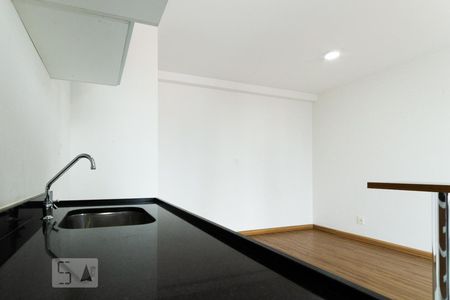 Cozinha de apartamento para alugar com 2 quartos, 57m² em Jardim das Acácias, São Paulo