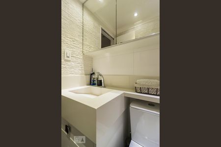 Banheiro de apartamento à venda com 2 quartos, 56m² em Vila Leopoldina, São Paulo