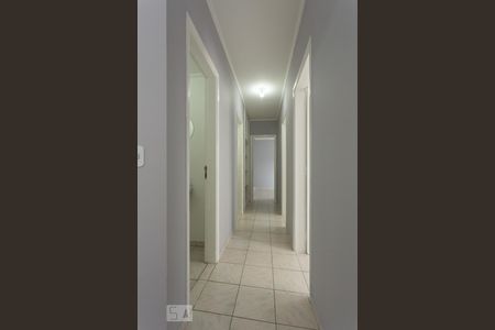 Corredor de apartamento à venda com 3 quartos, 118m² em Moema, São Paulo