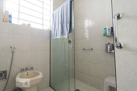 Banheiro de casa para alugar com 3 quartos, 154m² em Serra, Belo Horizonte