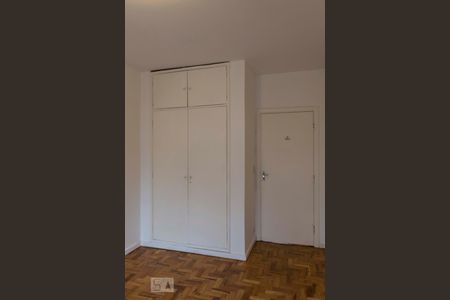 Quarto 1 (Armários) de apartamento para alugar com 2 quartos, 79m² em Aclimação, São Paulo