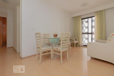 Sala de apartamento para alugar com 2 quartos, 48m² em Jardim Peri Peri, São Paulo