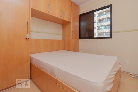 Quarto 1 de apartamento para alugar com 2 quartos, 48m² em Jardim Peri Peri, São Paulo