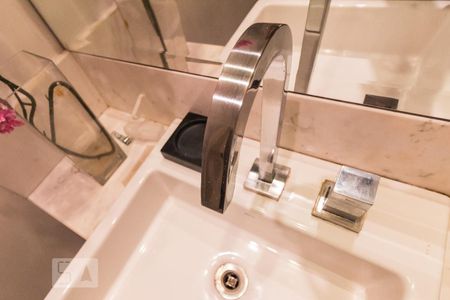 Lavabo de apartamento para alugar com 4 quartos, 136m² em Brooklin Paulista, São Paulo