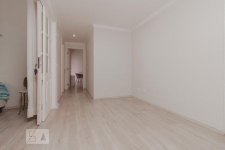 Corredor de apartamento à venda com 3 quartos, 138m² em Vila Andrade, São Paulo