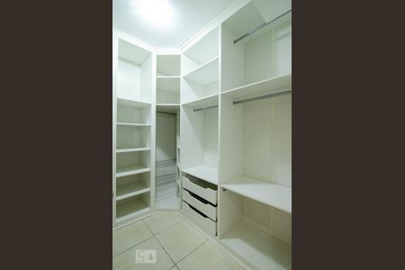 Closet de apartamento à venda com 2 quartos, 85m² em Jardim do Trevo, Campinas