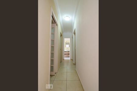 Corredor de apartamento à venda com 2 quartos, 85m² em Jardim do Trevo, Campinas