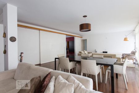 Sala de apartamento para alugar com 3 quartos, 195m² em Cerqueira César, São Paulo