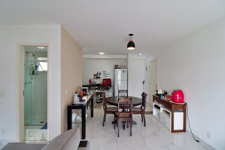 Sala de apartamento à venda com 2 quartos, 69m² em Parque Reboucas, São Paulo