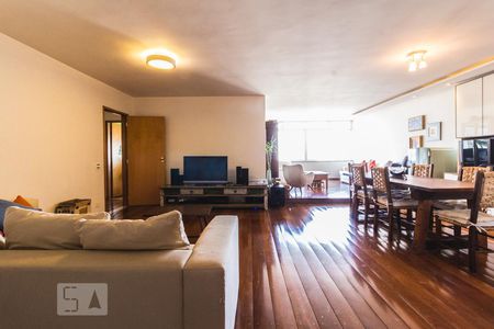 Sala de apartamento para alugar com 3 quartos, 219m² em Perdizes, São Paulo