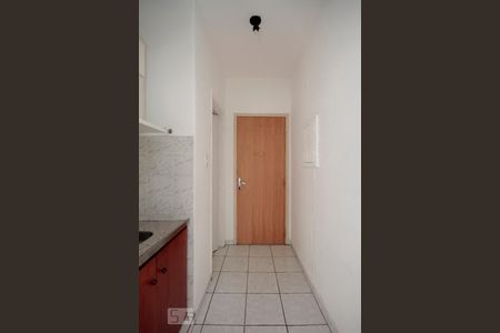 Cozinha de kitnet/studio para alugar com 1 quarto, 24m² em Bela Vista, São Paulo