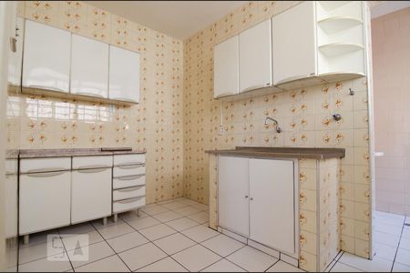 Cozinha de apartamento para alugar com 2 quartos, 75m² em São Bernardo, Campinas