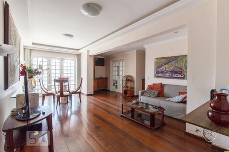 Sala de apartamento para alugar com 2 quartos, 120m² em Barra da Tijuca, Rio de Janeiro