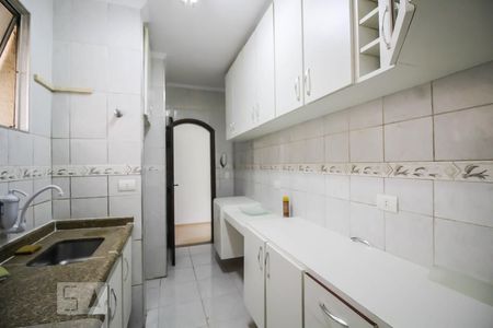 Cozinha de apartamento para alugar com 2 quartos, 68m² em Vila Leonor, Guarulhos