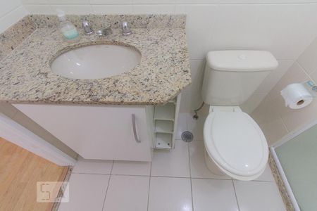 Banheiro de apartamento para alugar com 2 quartos, 55m² em Vila Paulista, São Paulo