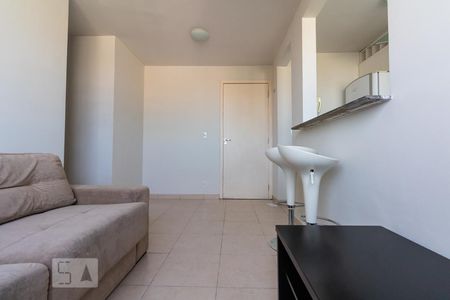Sala de apartamento para alugar com 2 quartos, 43m² em Santo Amaro, São Paulo