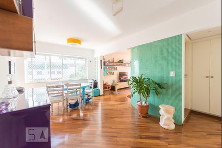 Sala de apartamento para alugar com 1 quarto, 79m² em Vila Madalena, São Paulo