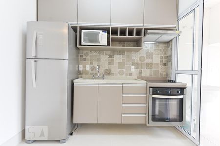 Cozinha de kitnet/studio para alugar com 1 quarto, 33m² em Cerqueira César, São Paulo