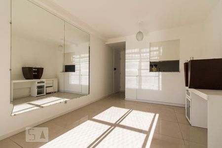 Sala  de apartamento à venda com 3 quartos, 61m² em Jardim Independência, São Paulo