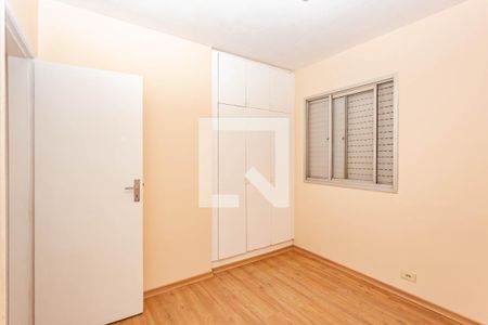 Quarto 2 de apartamento para alugar com 2 quartos, 47m² em Vila Brasílio Machado, São Paulo